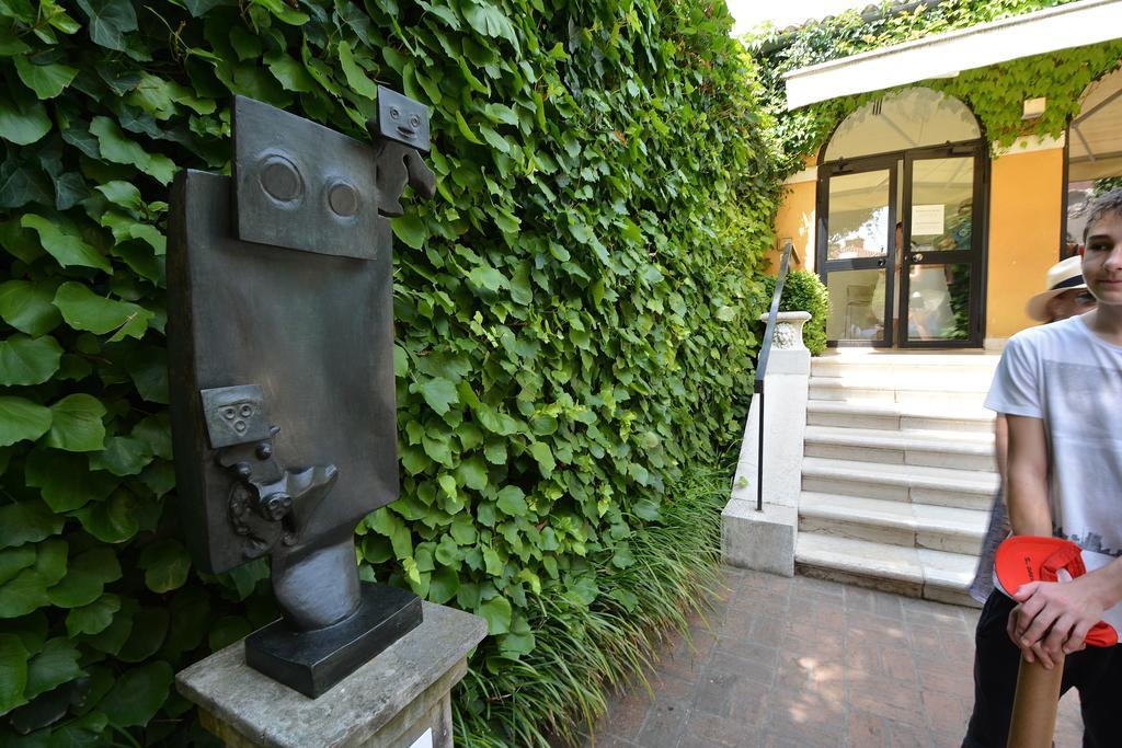 Peggy-Guggenheim Apartment Venice Exterior photo